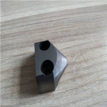  Triangle hardened chamfer mold parts and function	
