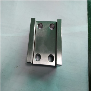  Customize  CNC  positioning plate molded parts specialists	