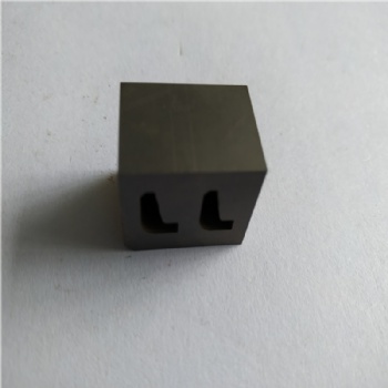  Wire cutting EDM grinding mold making small parts	