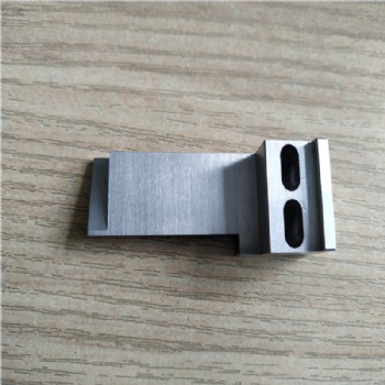 Wire cutting chamfer 0.5 mm mould child parts