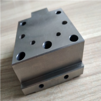  Customized Mold Parts Processed by CNC	